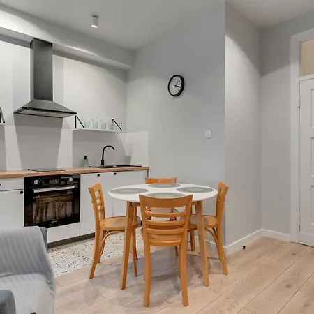 Center By Grand * غدينيا