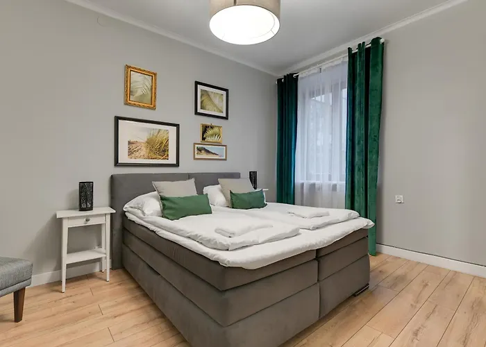 Center By Grand غدينيا