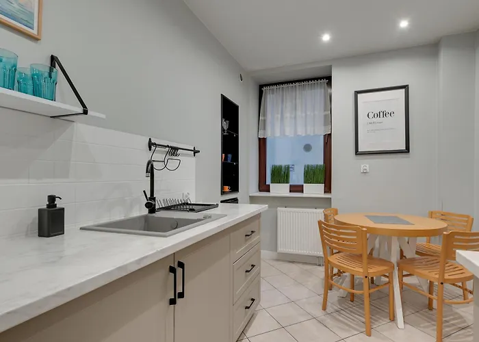 Center By Grand شقة غدينيا